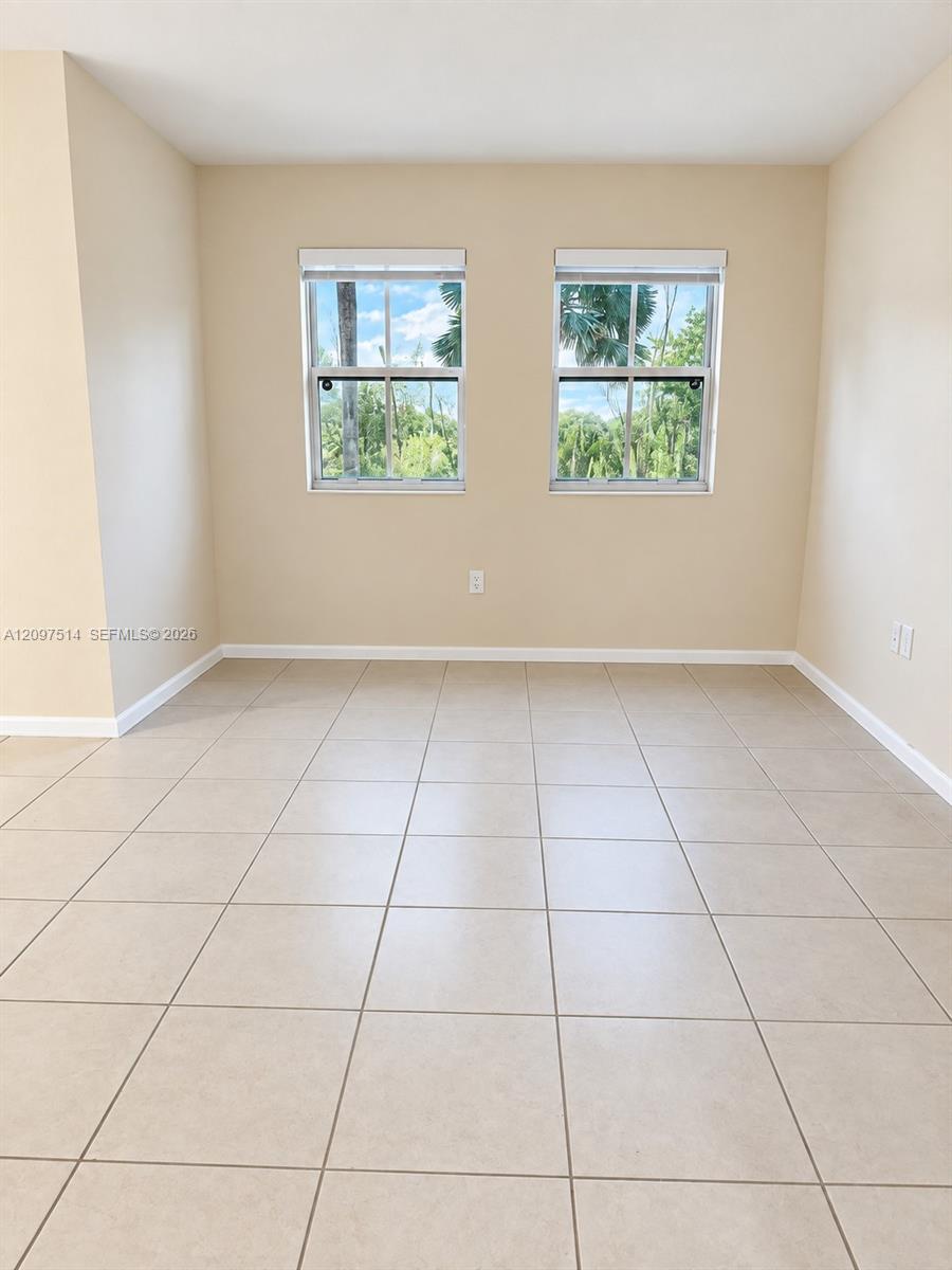 A12097514 Property Photo 9