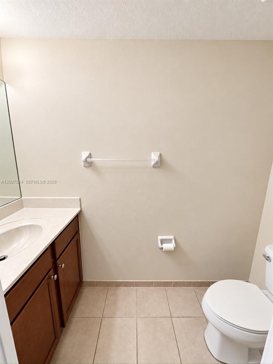 A12097514 Property Photo 10