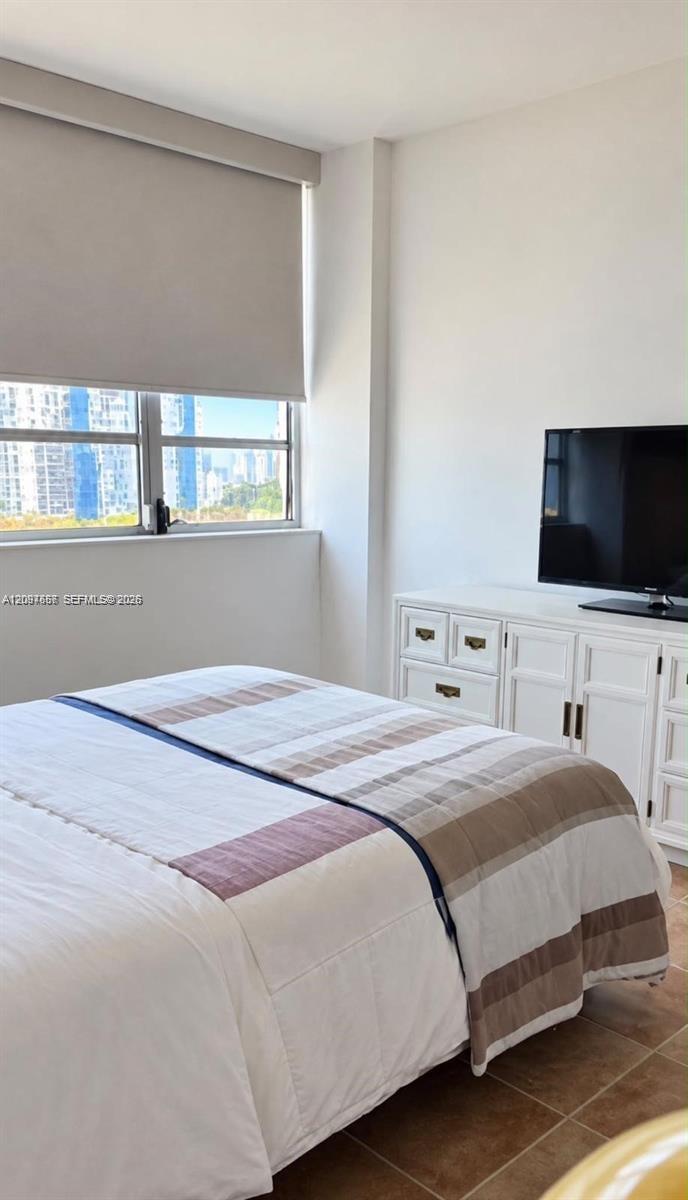A12097557 Property Photo 9