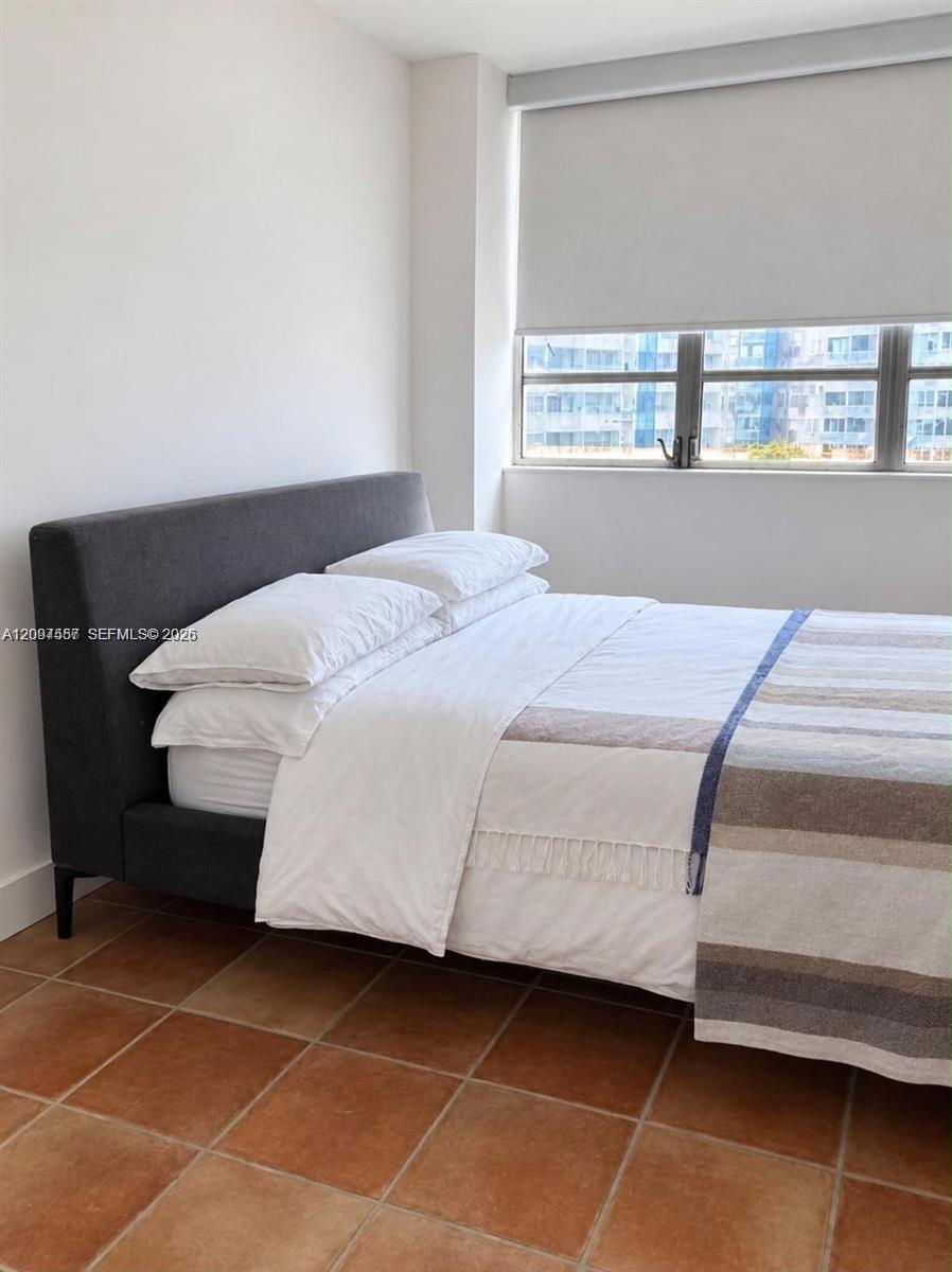 A12097557 Property Photo 9