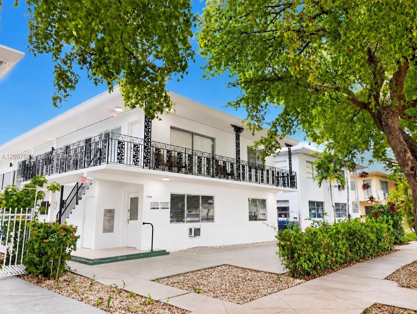 1235 Normandy Drive 2 Property Photo 1