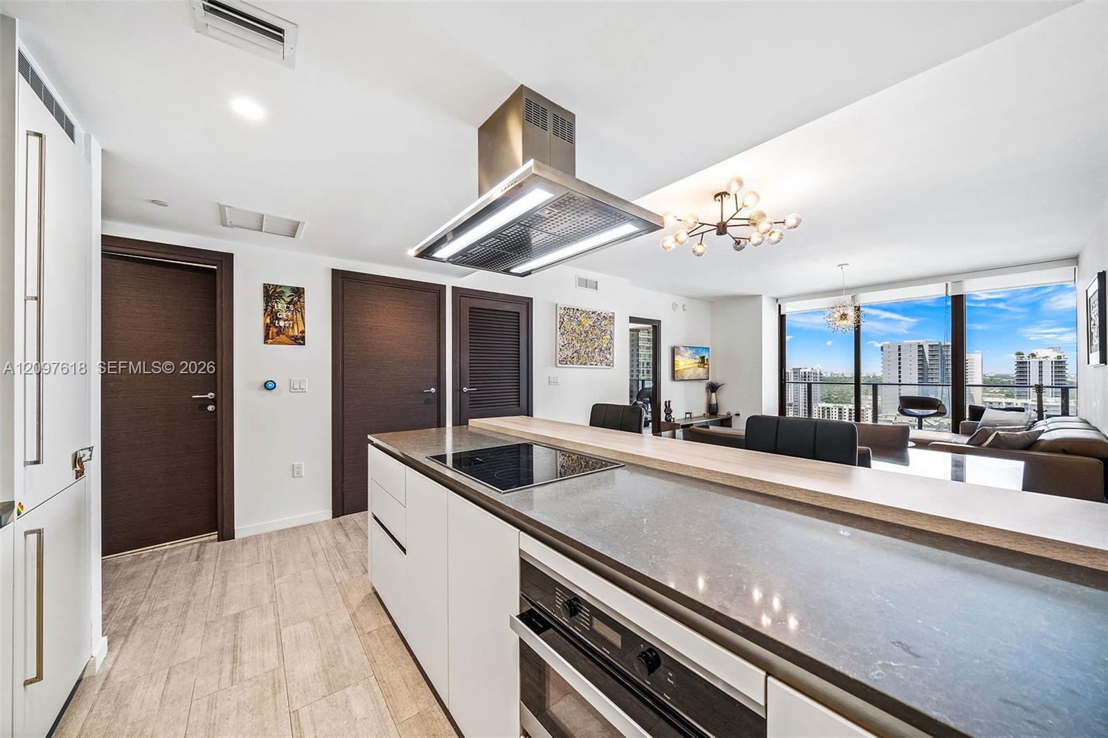 1000 Brickell Plaza 2111 Property Photo 2