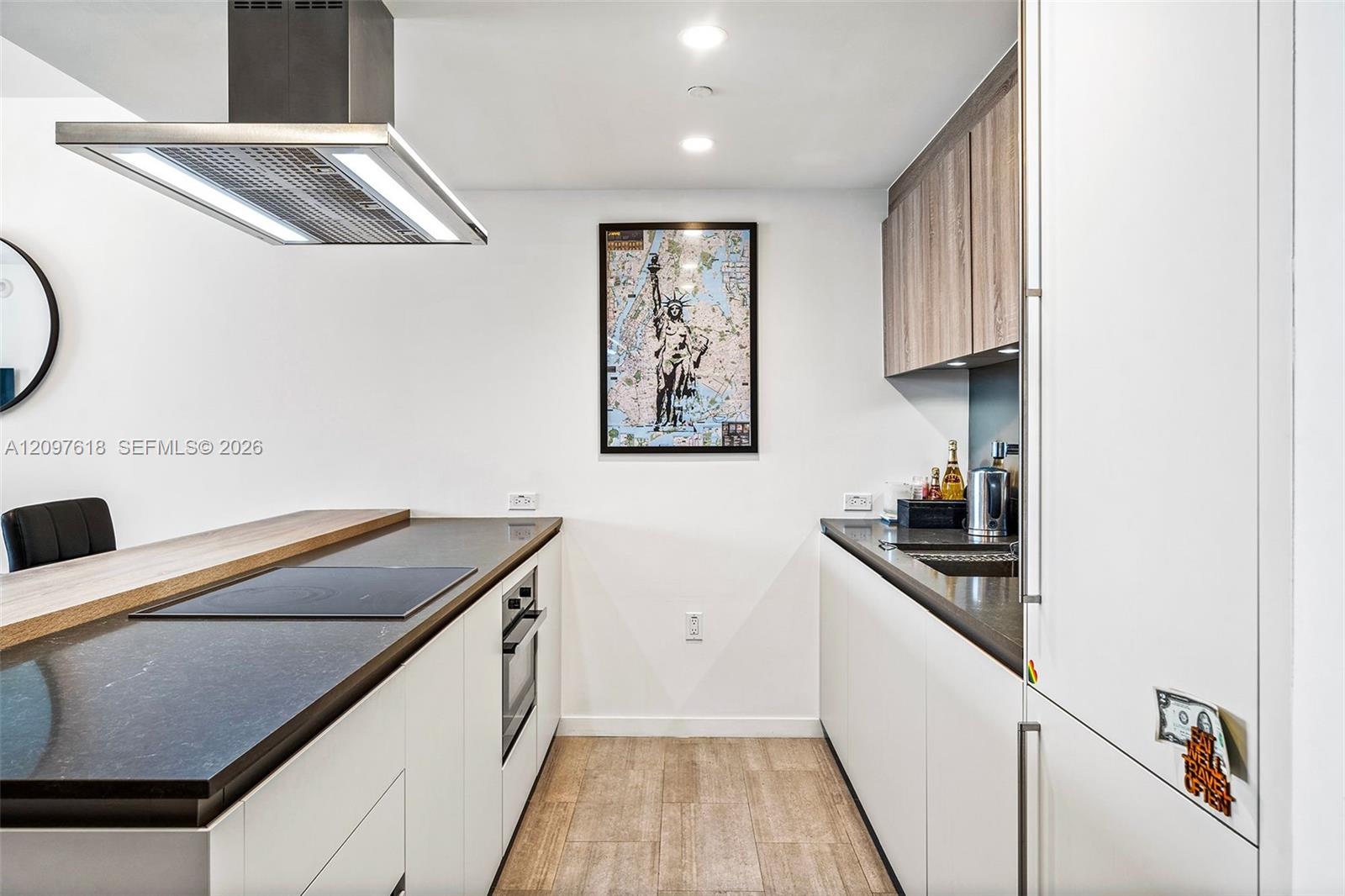 1000 Brickell Plaza 2111 Property Photo 13
