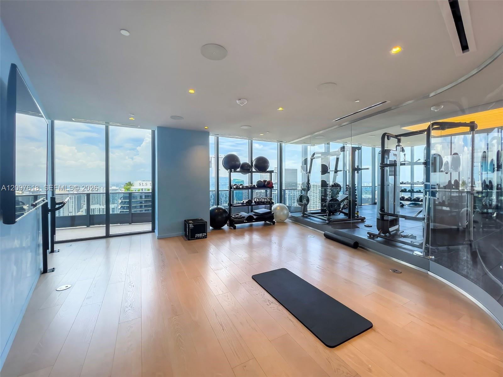 1000 Brickell Plaza 2111 Property Photo 15