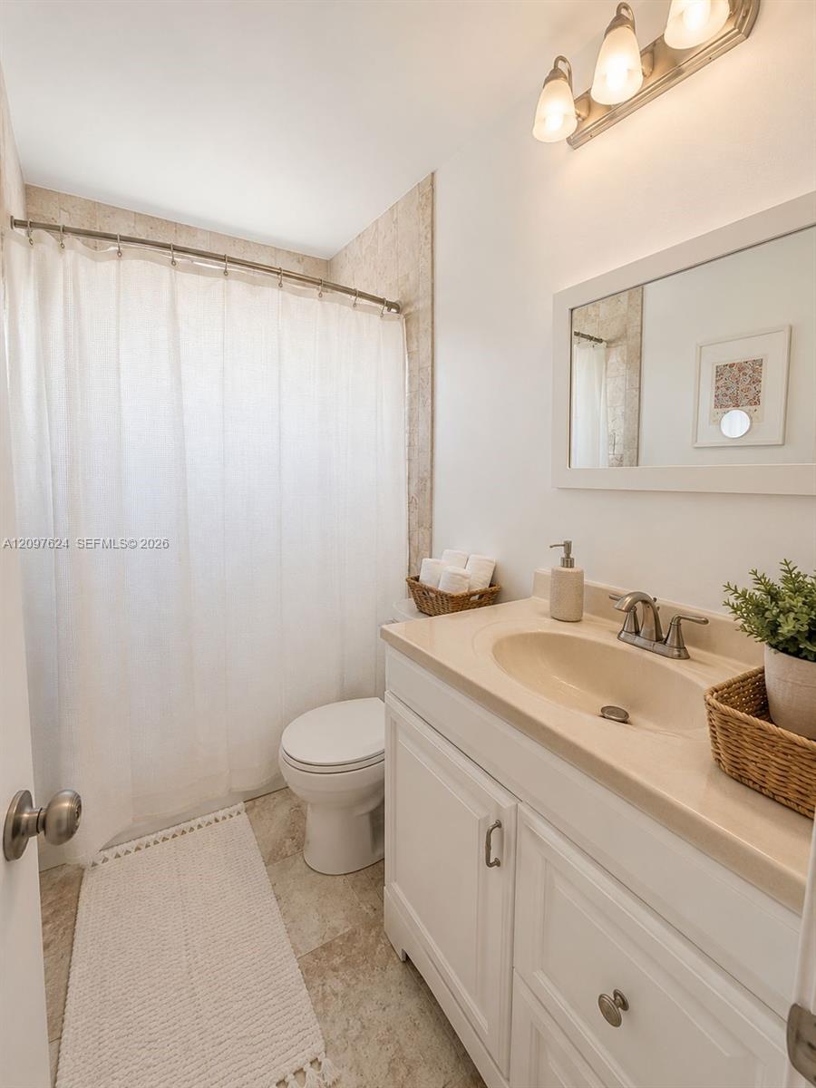 A12097624 Property Photo 9