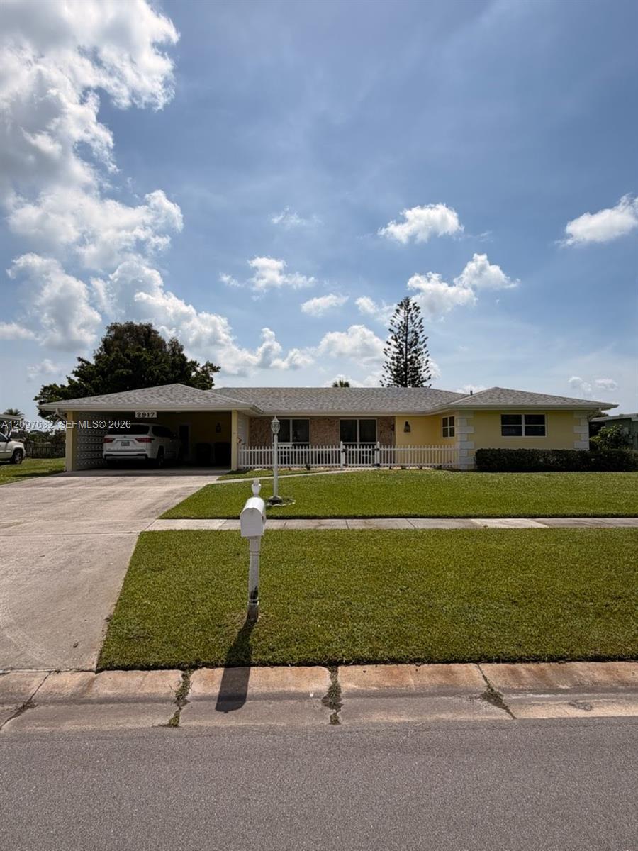 2917 SE San Jeronimo Road Property Photo 1