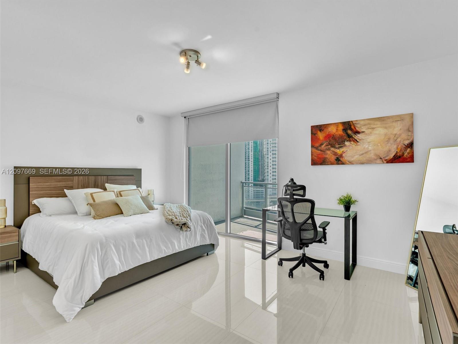 90 Sw 3rd Street 2013 Property Photo 16