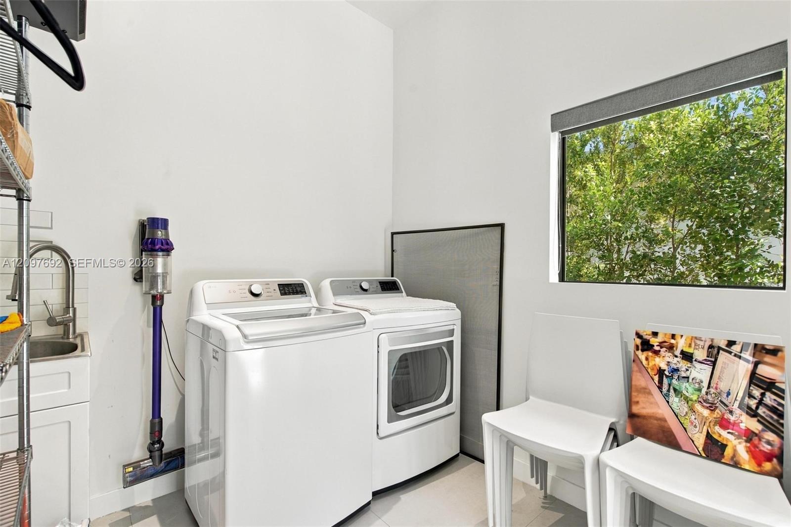 600 W 51st Street Property Photo 41