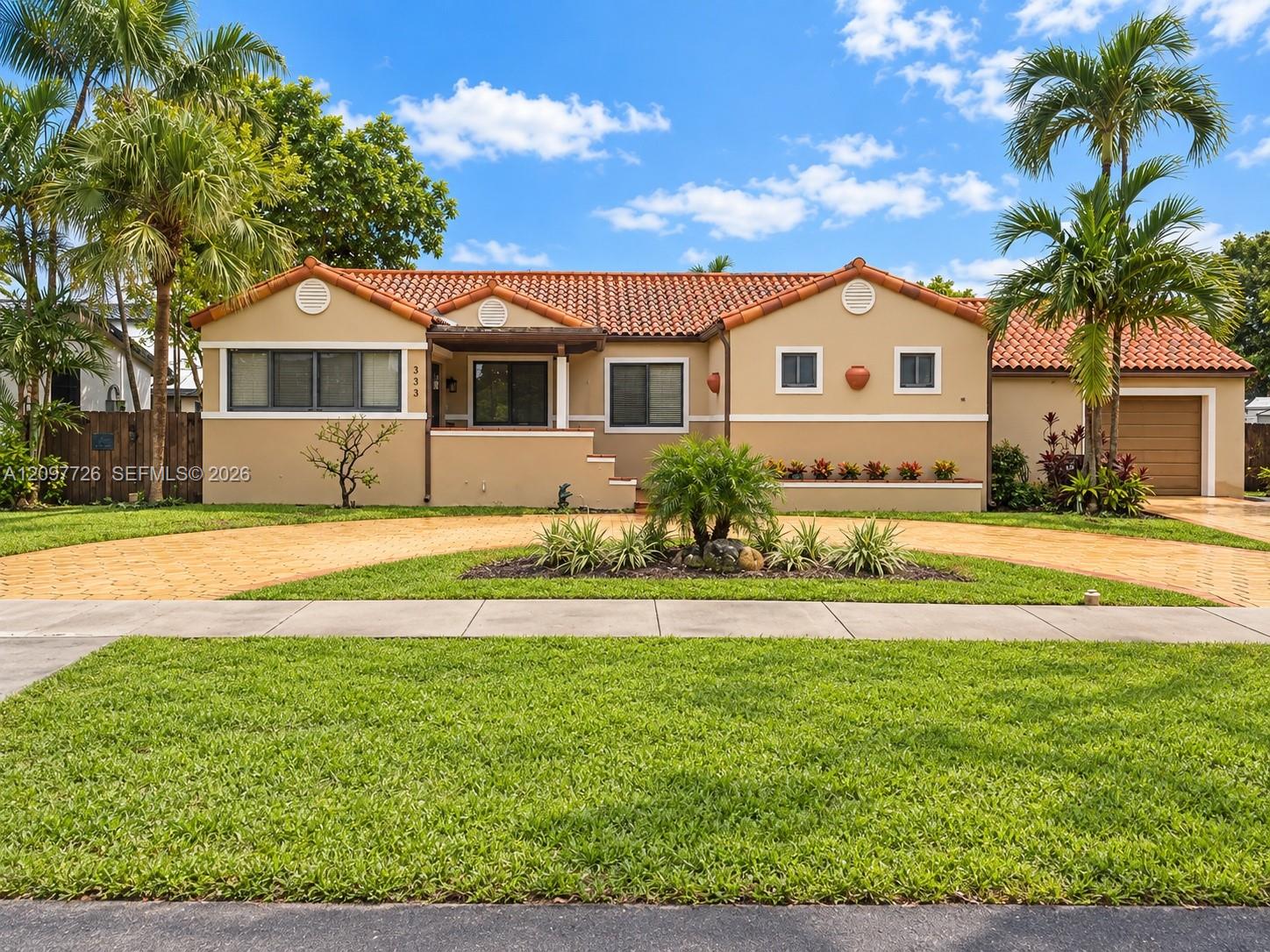 333 Whitethorn Drive Property Photo 1
