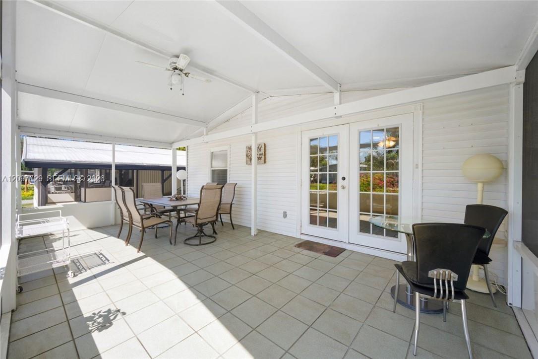 3031 Sw 51st Street Property Photo 2