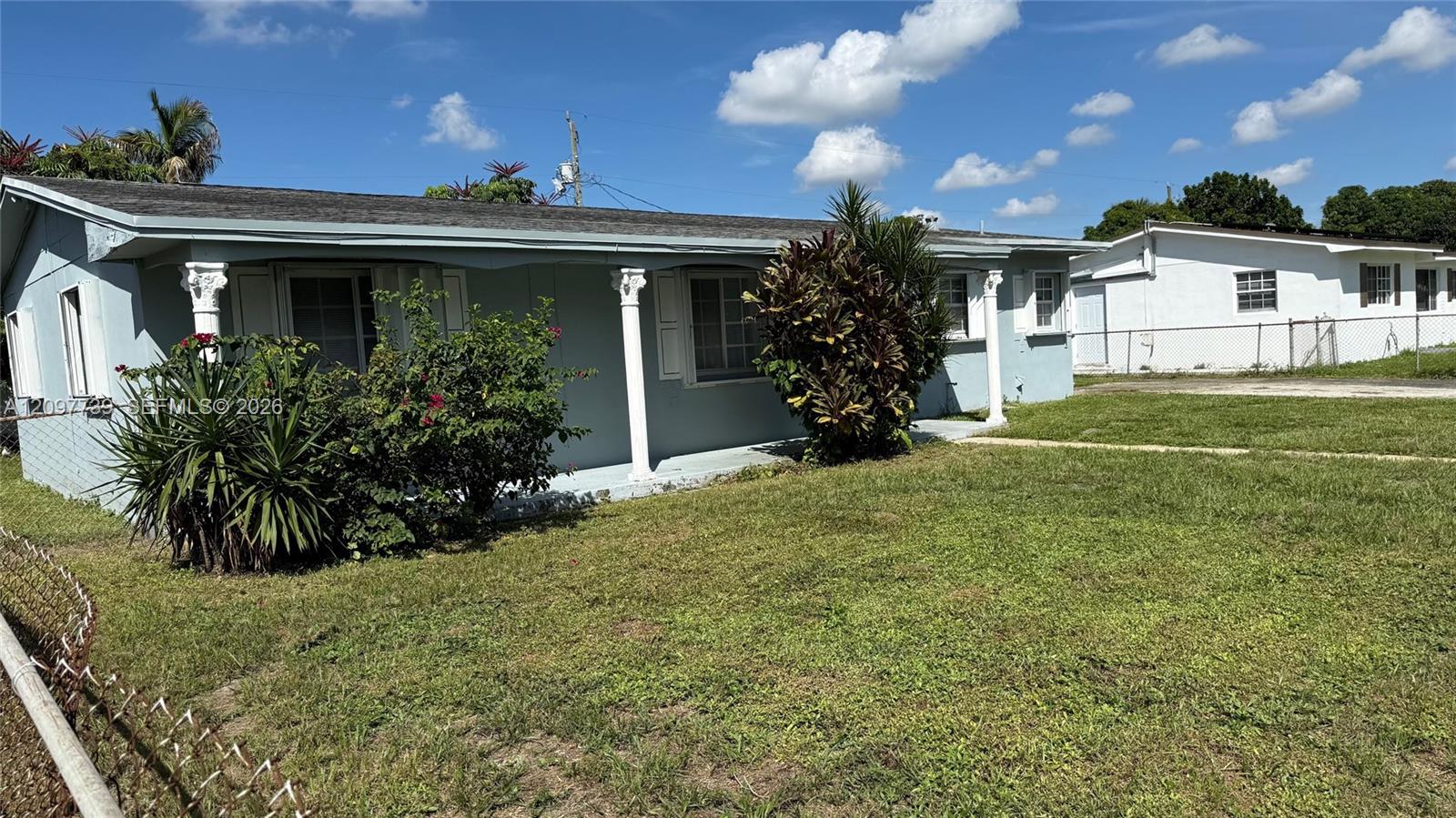 A12097739 Property Photo 4