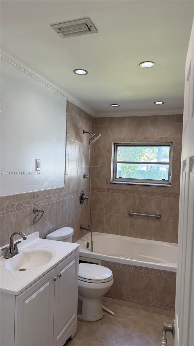 A12097739 Property Photo 9