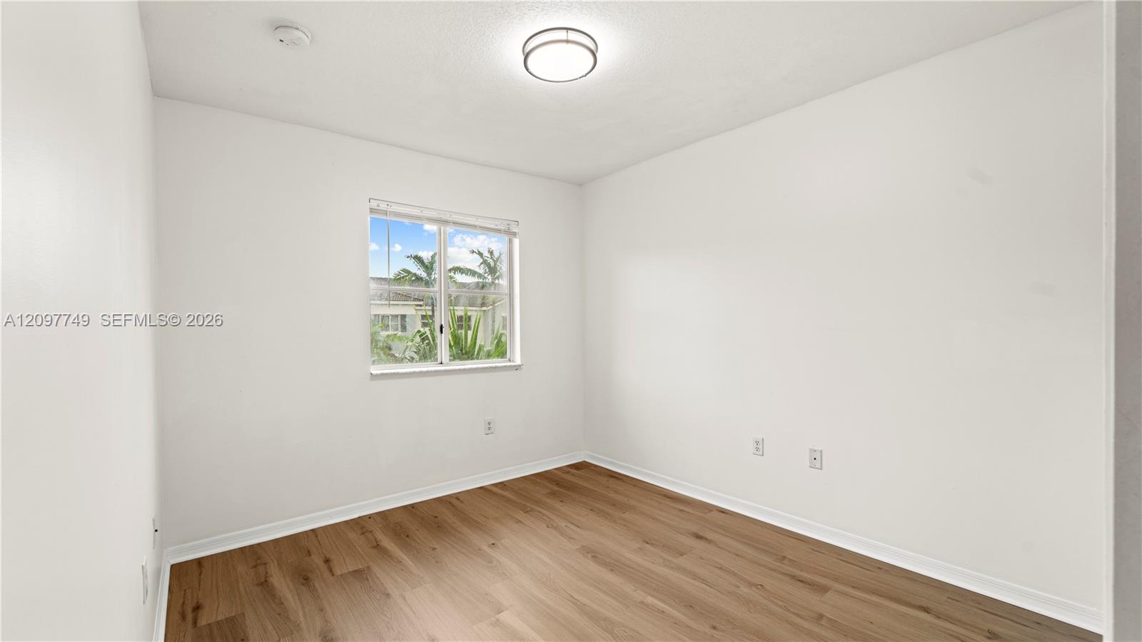 1685 Se 30th Street Property Photo 11