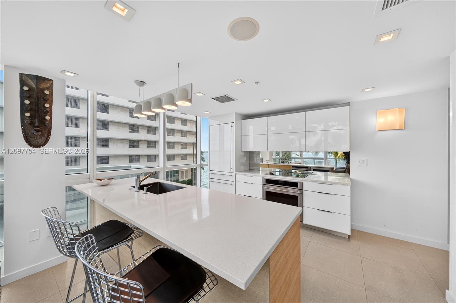 665 Ne 25th Street 201 Property Photo 8
