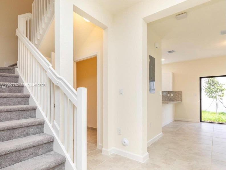 A12097782 Property Photo 6