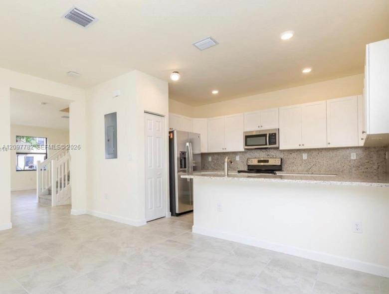 A12097782 Property Photo 8