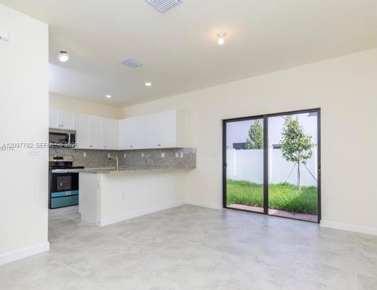 A12097782 Property Photo 11