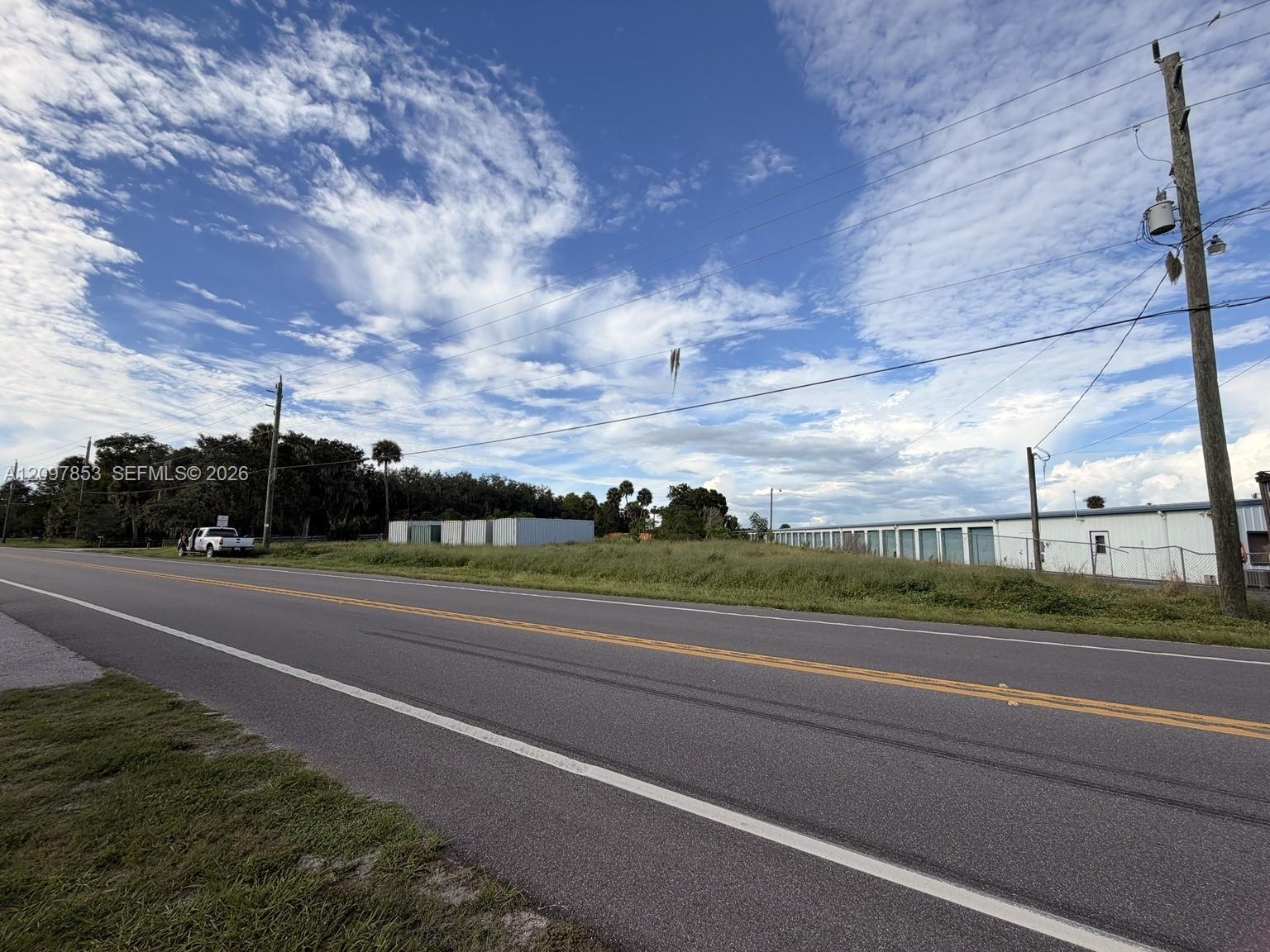 4573 Se Us Highway 441 Property Photo 3