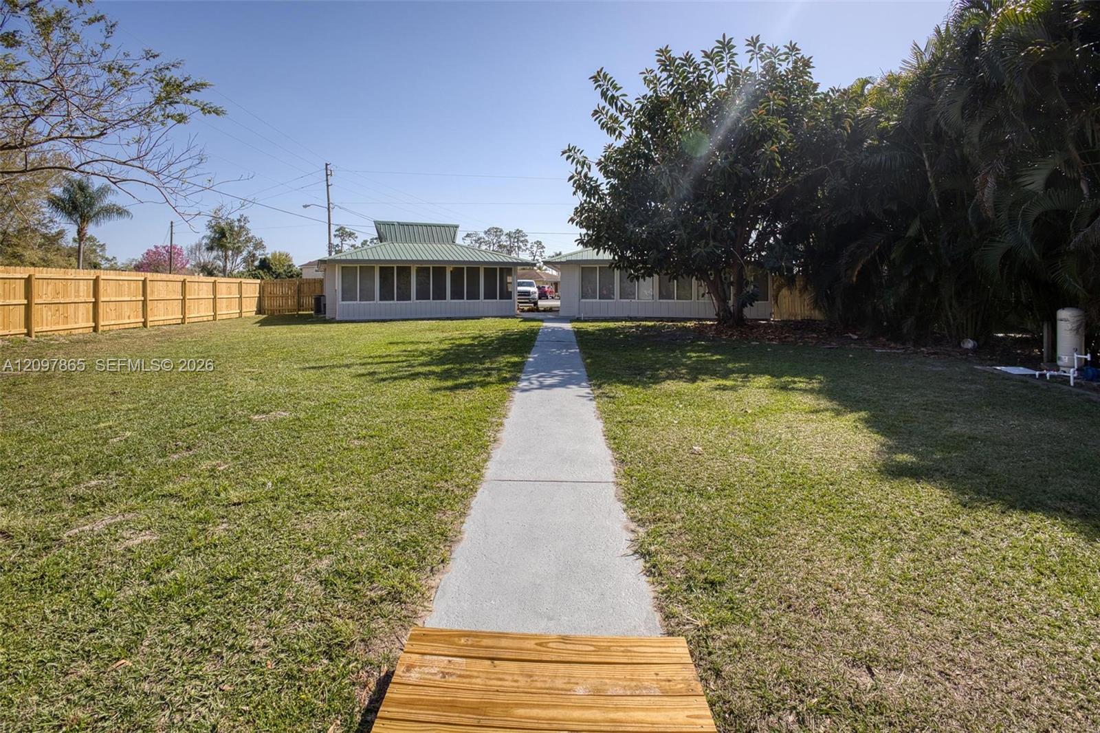 101-103 Jasmine Court Property Photo 27