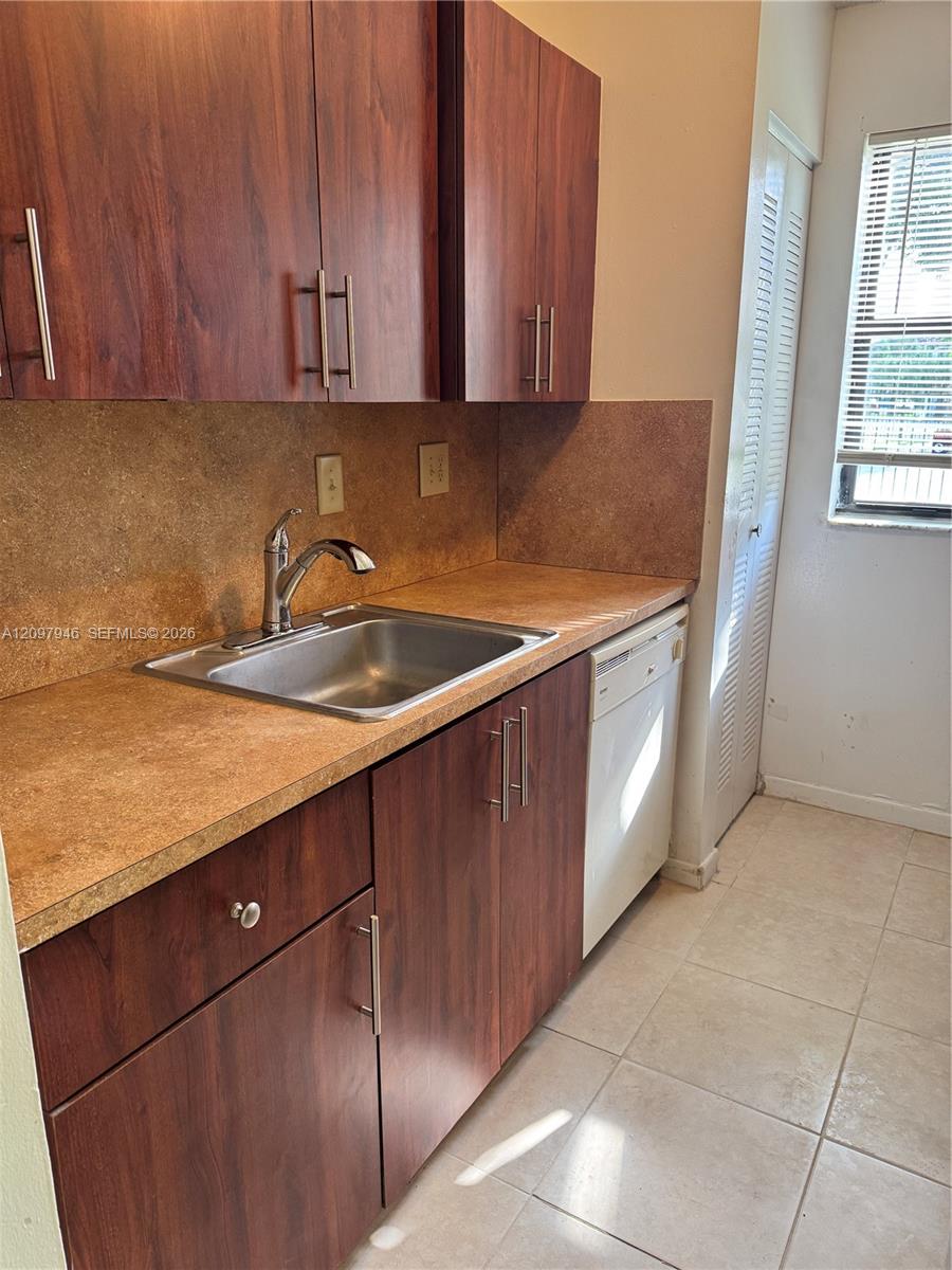 7070 NW 179th Street 105 Property Photo 1