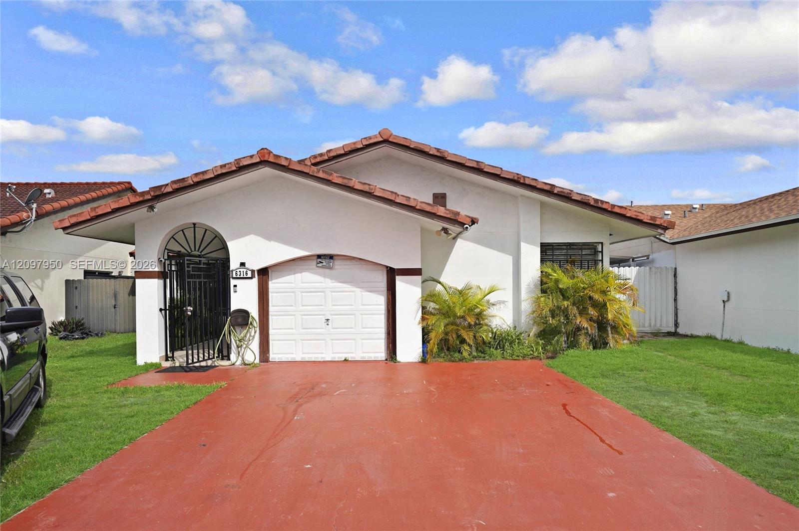 6316 Sw 151st Place Property Photo 1