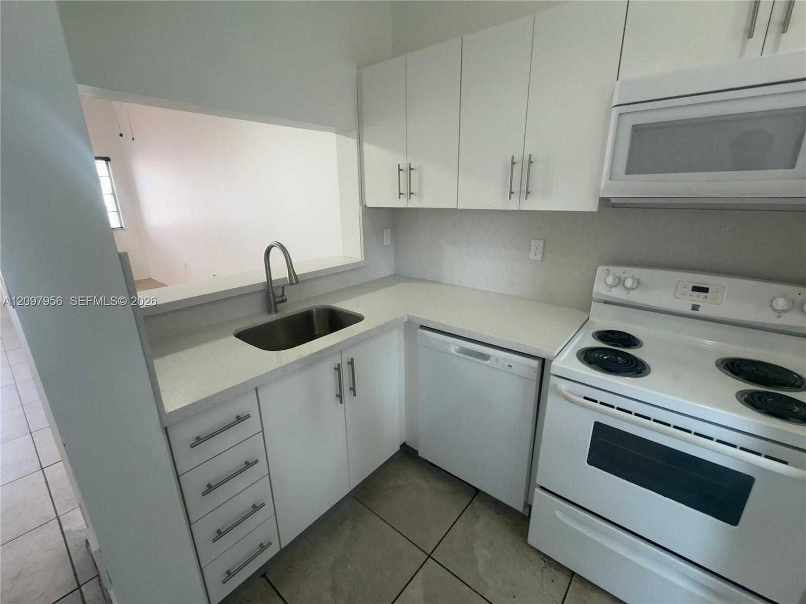 6425 Sw 130th Place 704 Property Photo 4