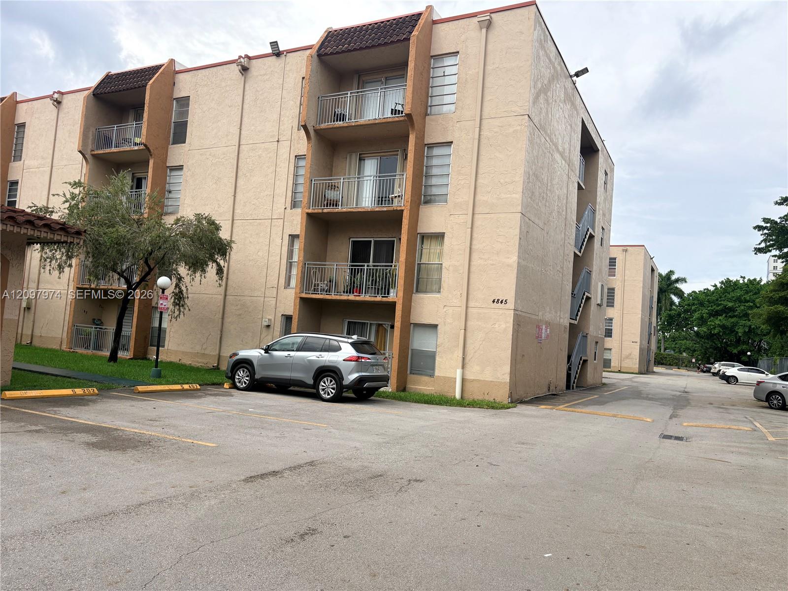 A12097974 Property Photo 2