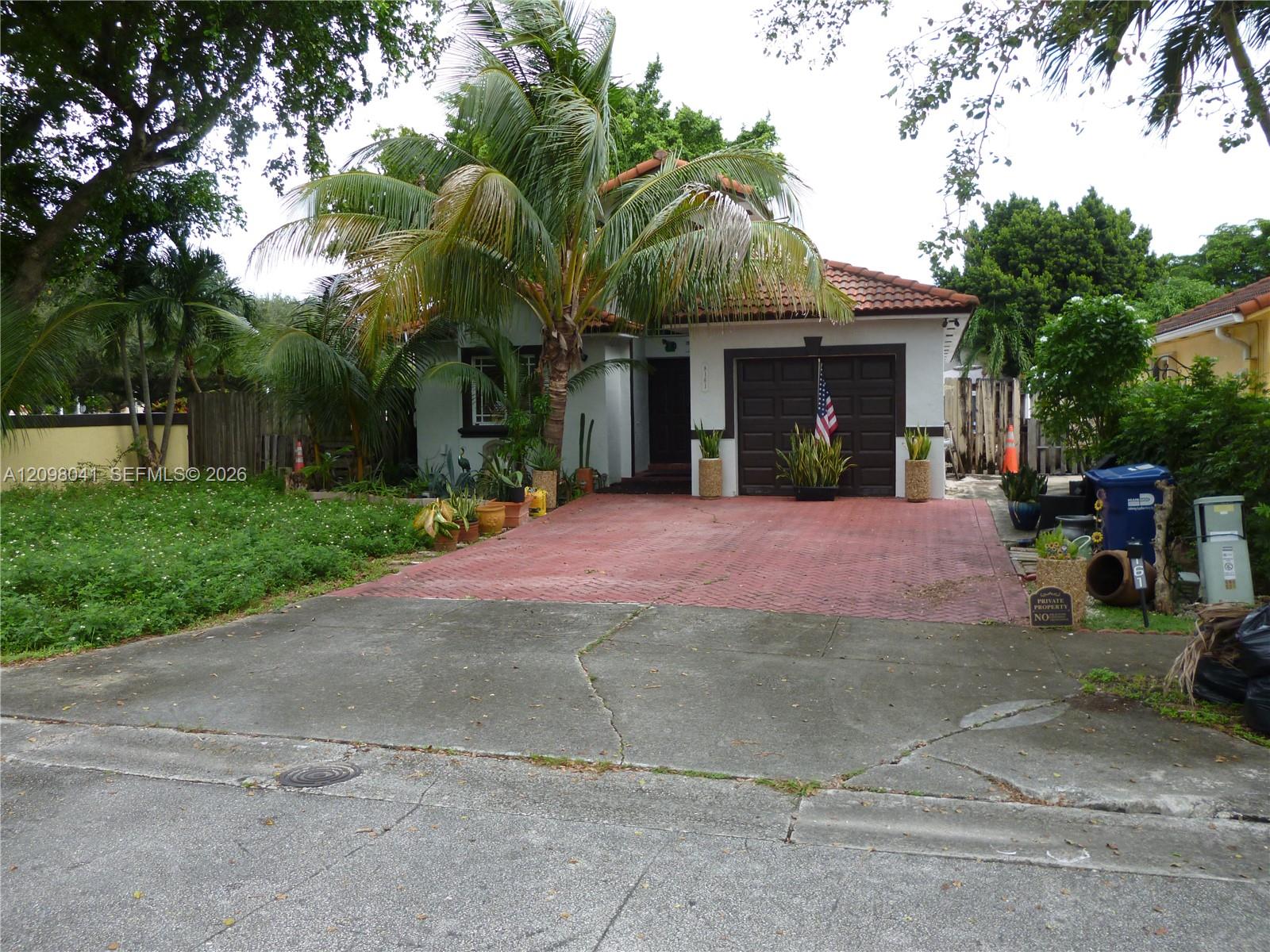 8161 Nw 186th Terrace Property Photo 1