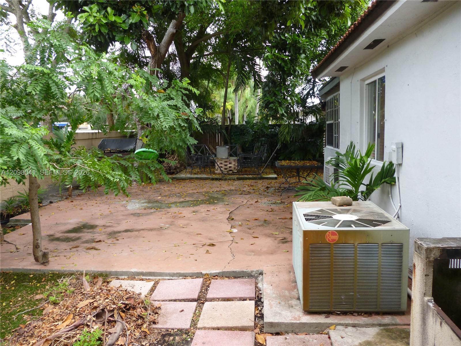 8161 Nw 186th Terrace Property Photo 9