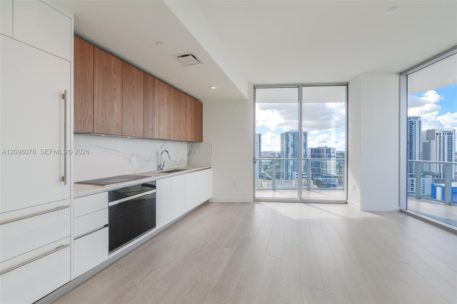 1400 Biscayne Boulevard 2207 Property Photo 3