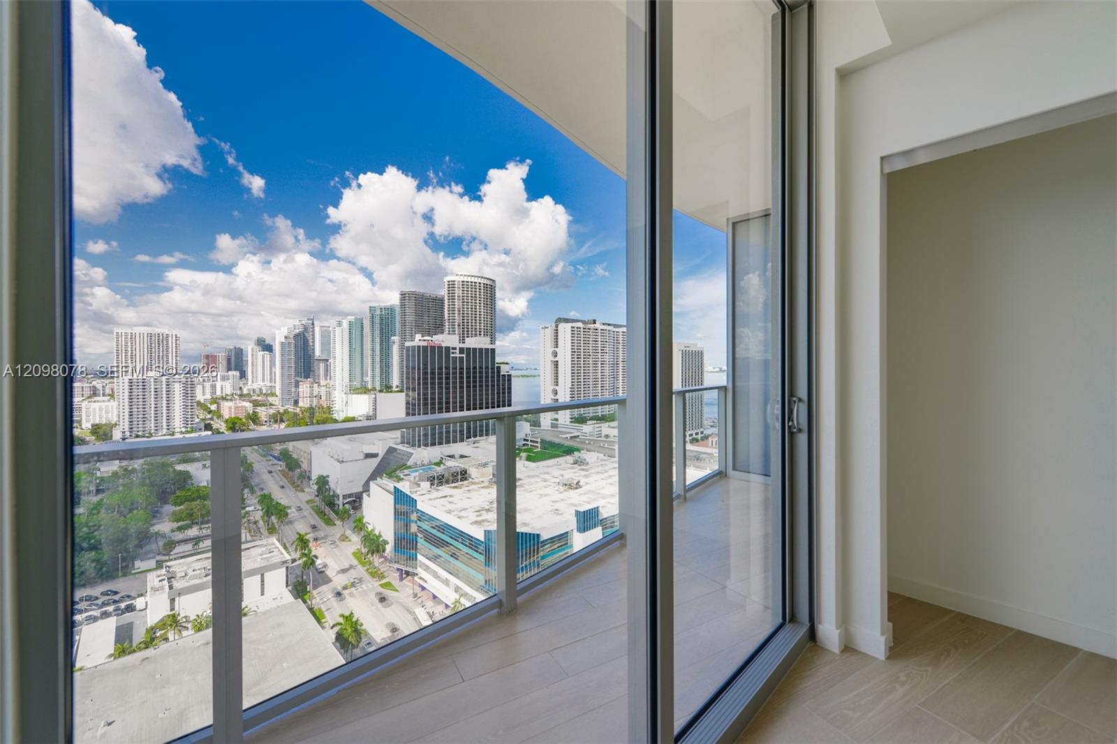 1400 Biscayne Boulevard 2207 Property Photo 11