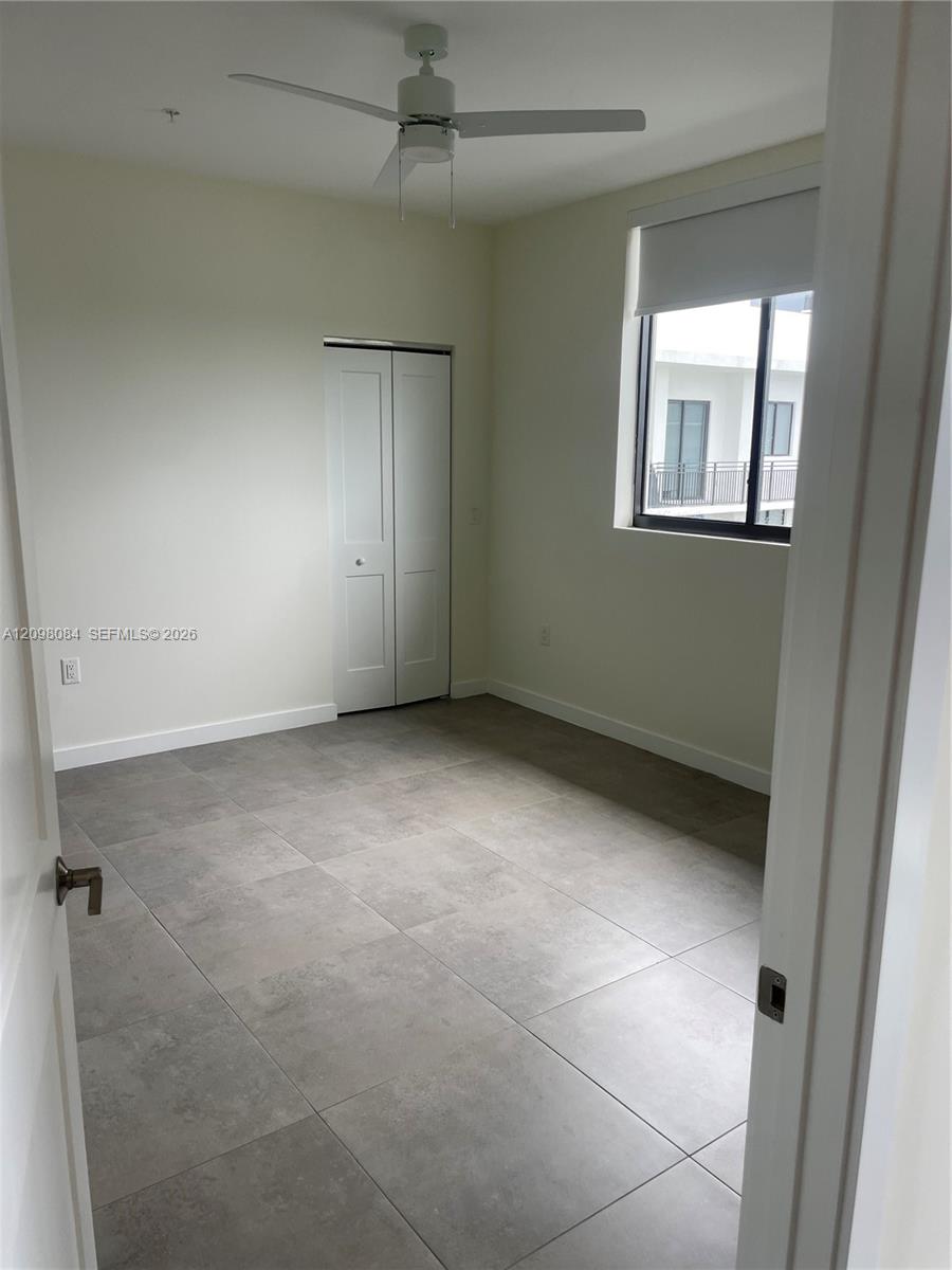 16395 Biscayne Boulevard 2011 Property Photo 1