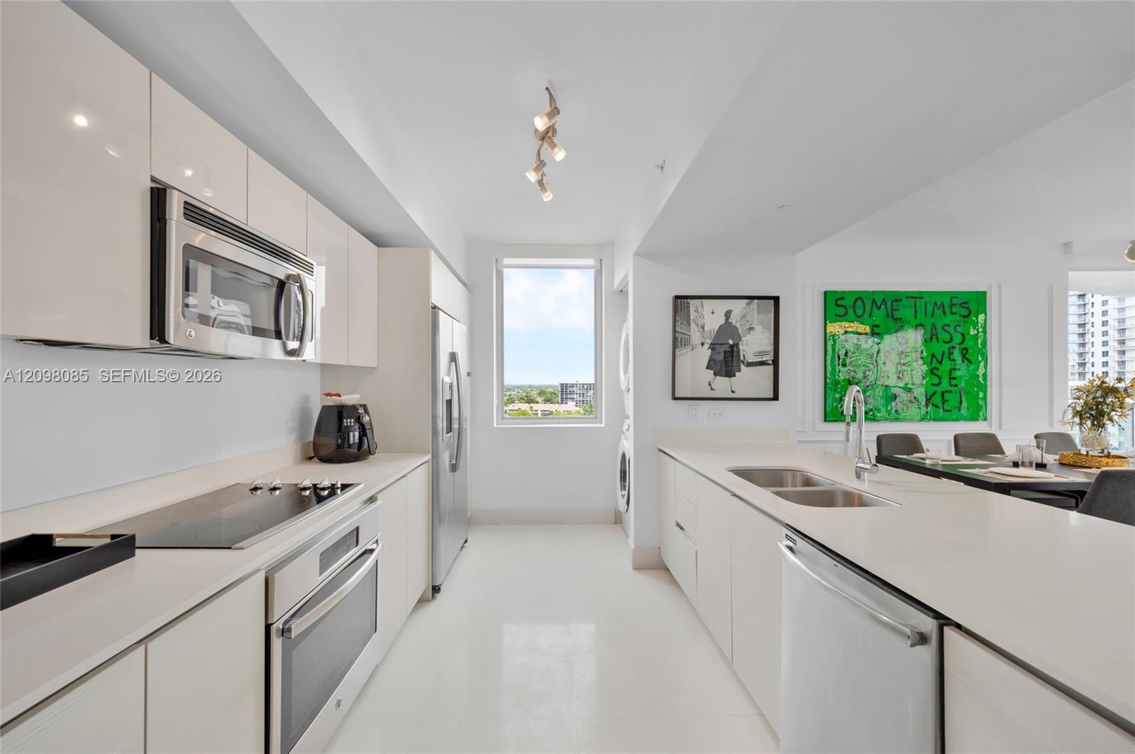 2600 E Hallandale Beach Boulevard T1102 Property Photo 18