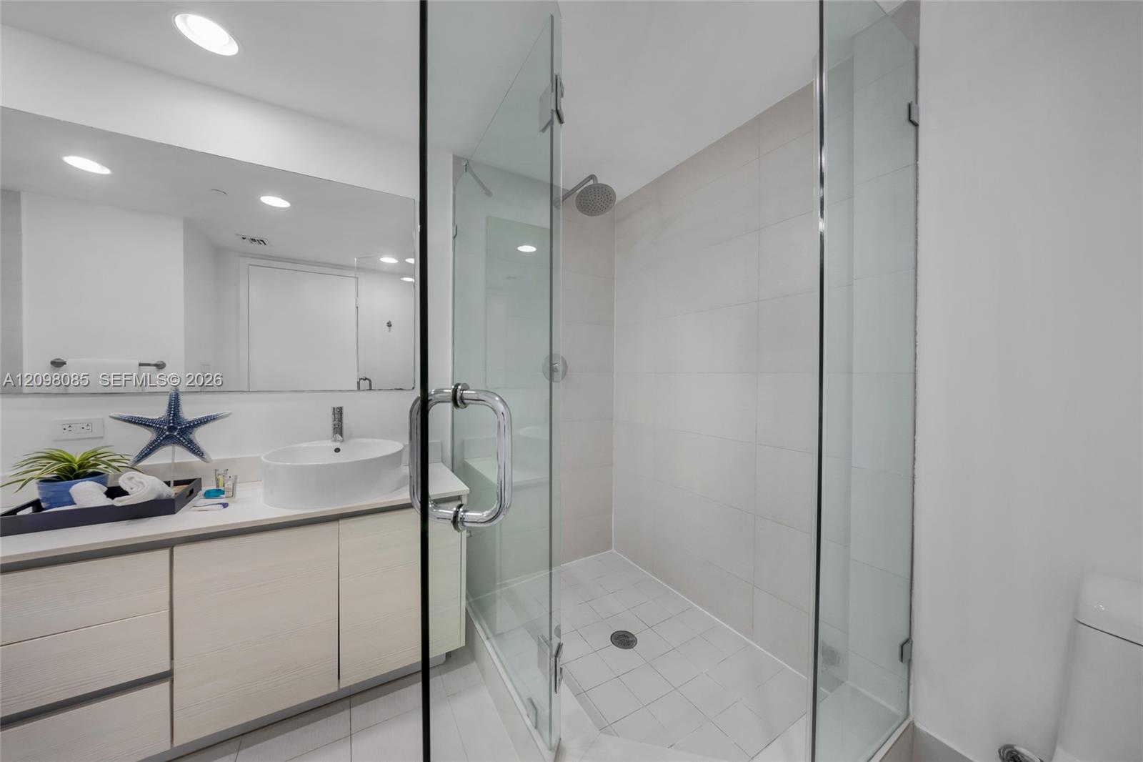 2600 E Hallandale Beach Boulevard T1102 Property Photo 48