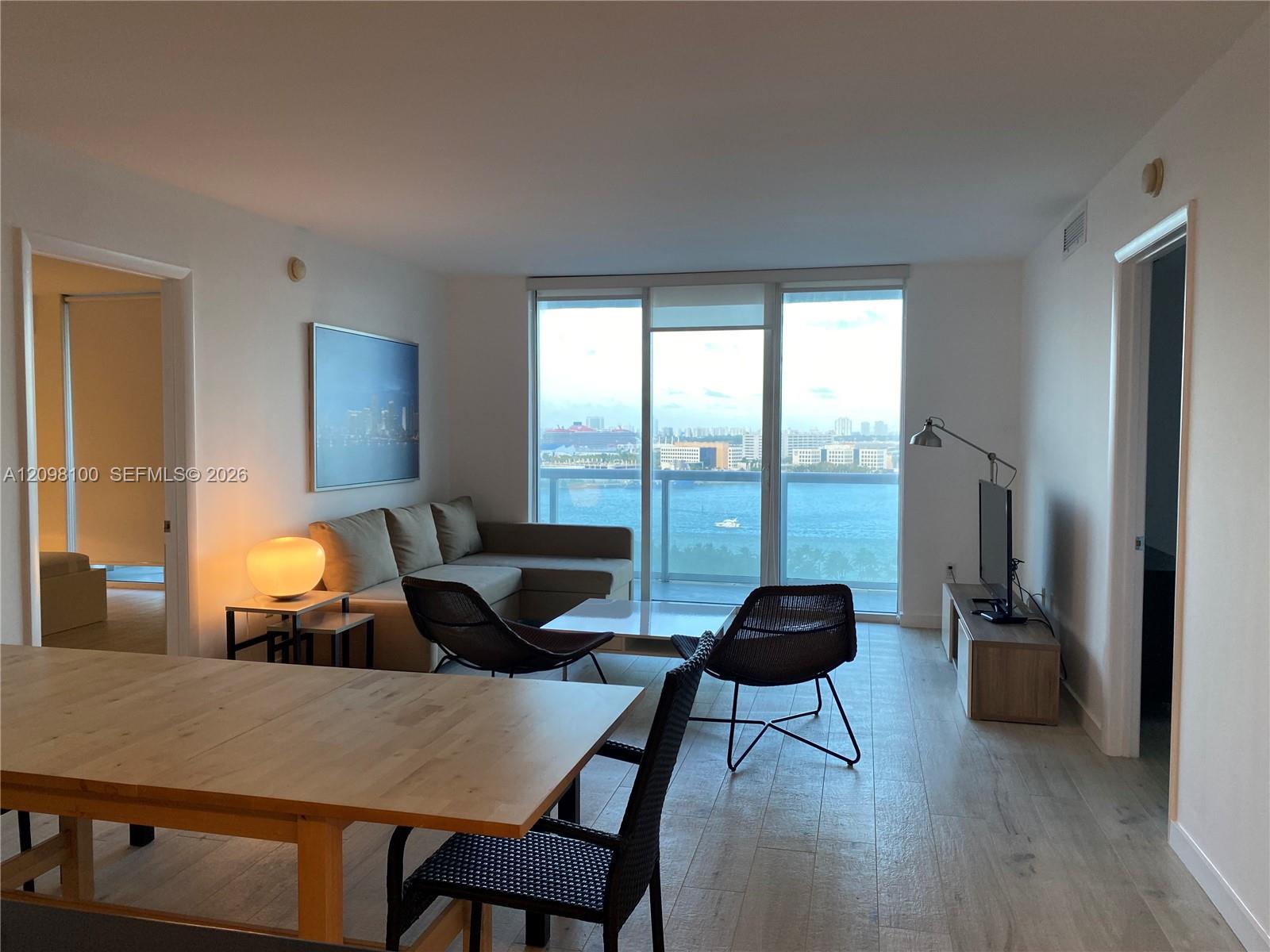 50 Biscayne Boulevard 1508 Property Photo 6