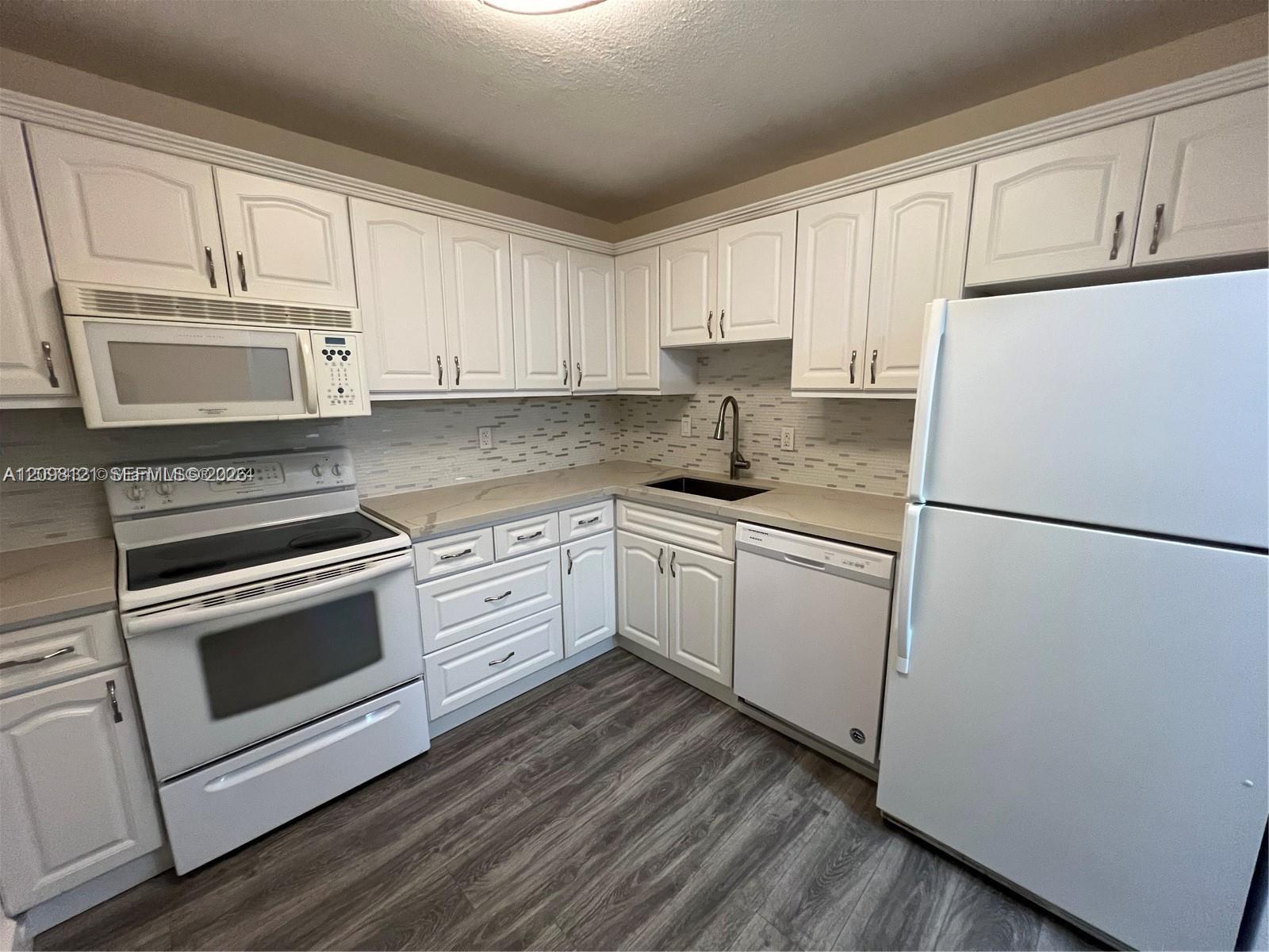 7840 Camino Real 306 Property Photo 1