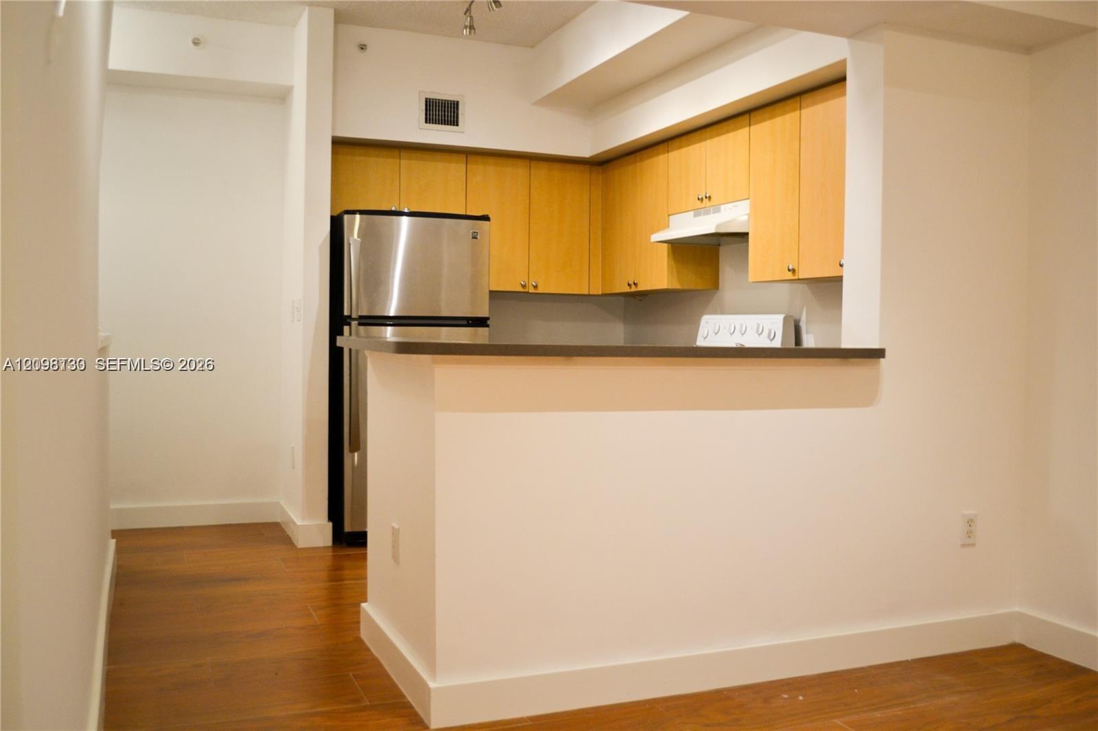 2871 Ne 185th Street 201 Property Photo 4