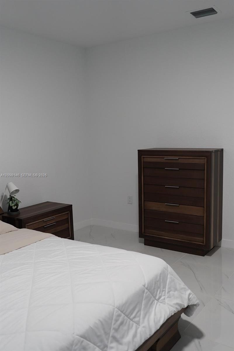 A12098146 Property Photo 11
