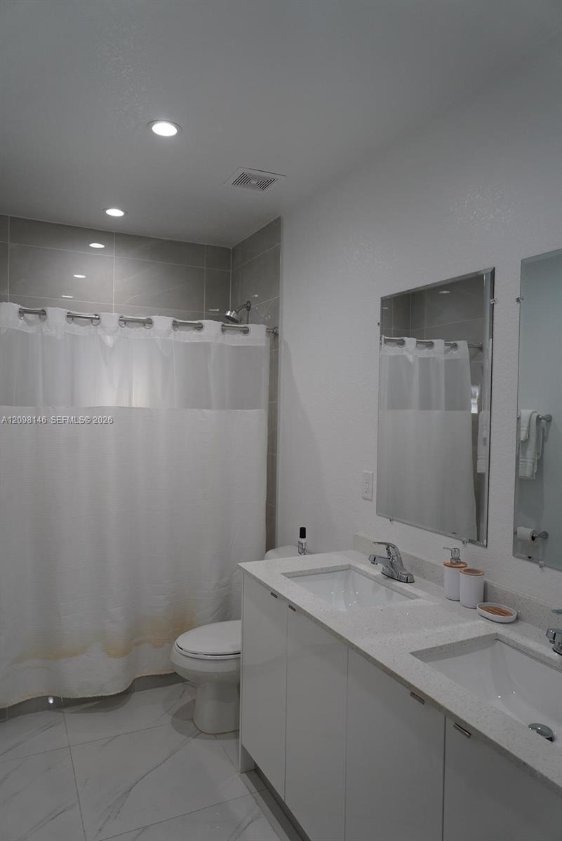 A12098146 Property Photo 14