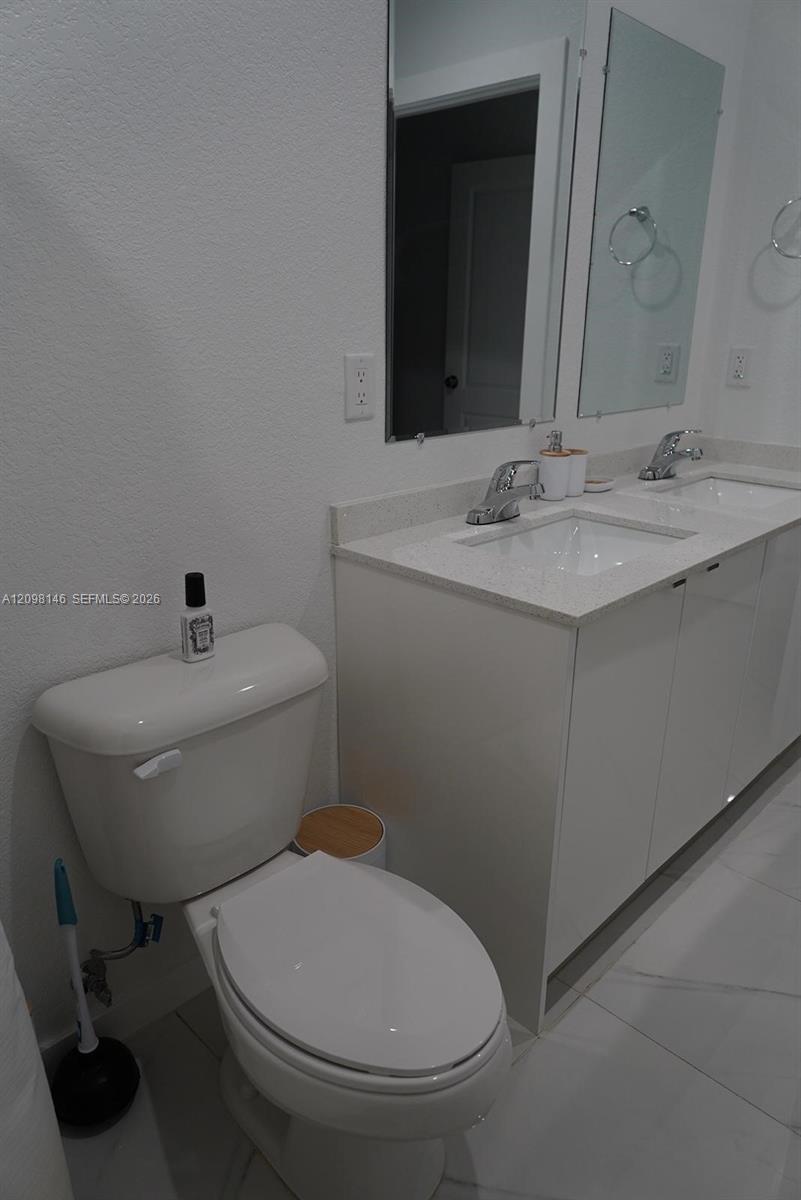 A12098146 Property Photo 15