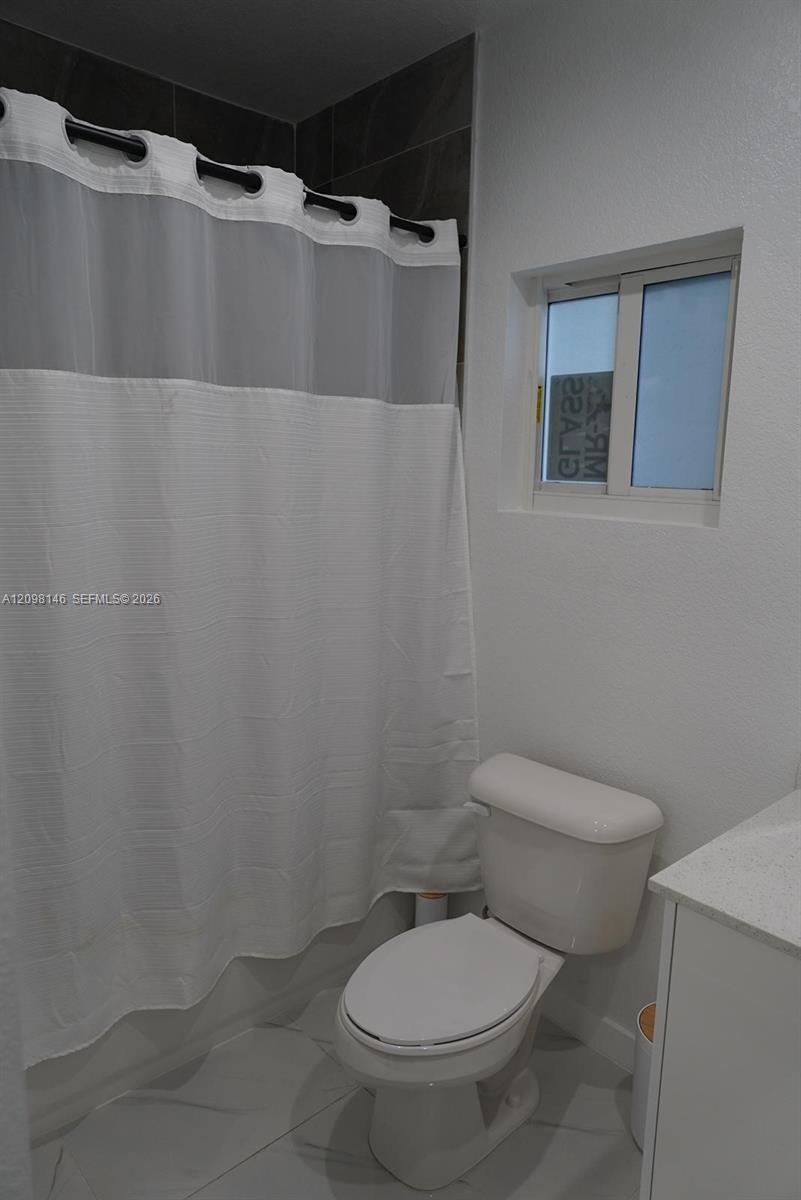 A12098146 Property Photo 17