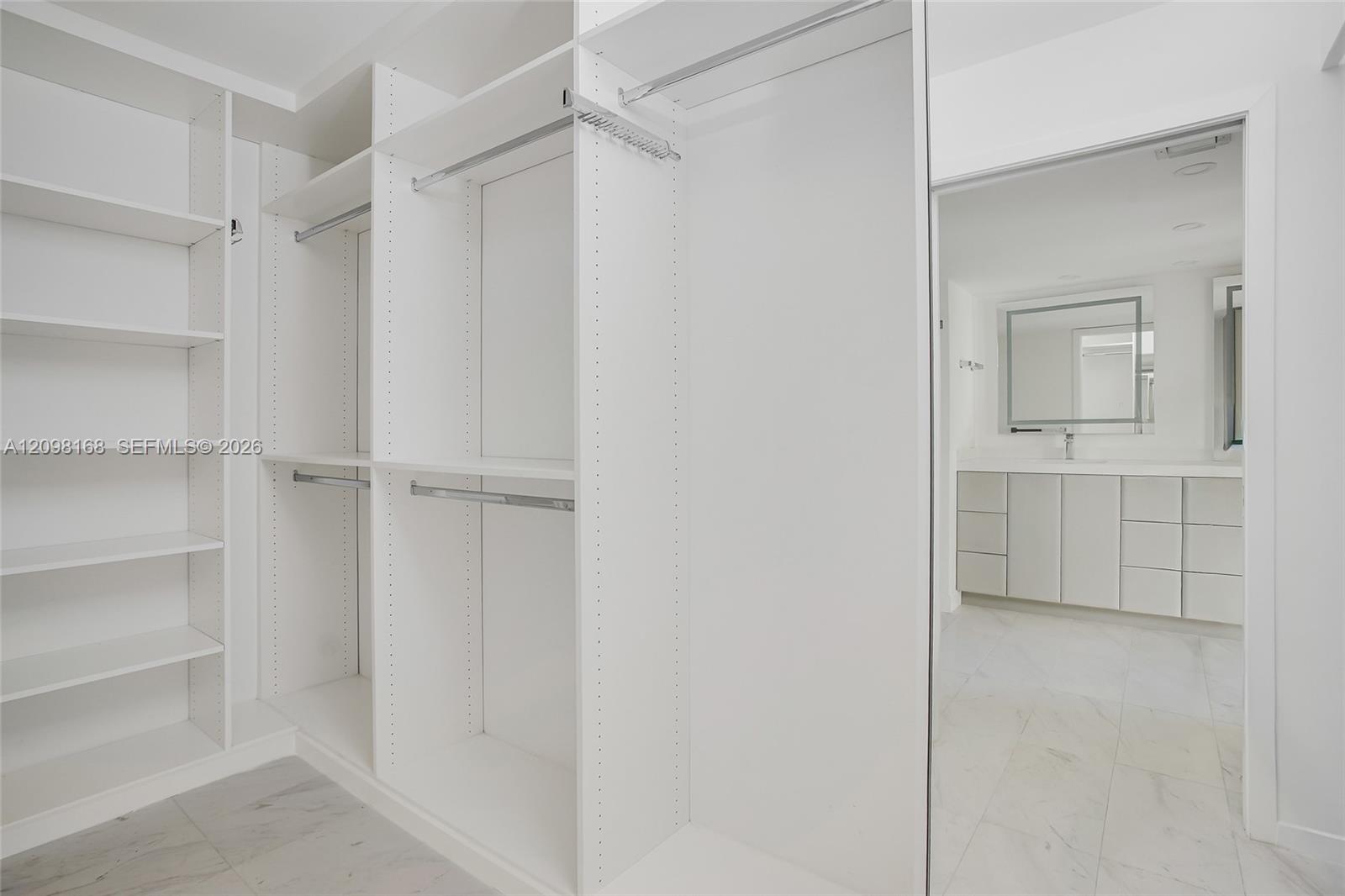 600 Biltmore Way 306 Property Photo 10