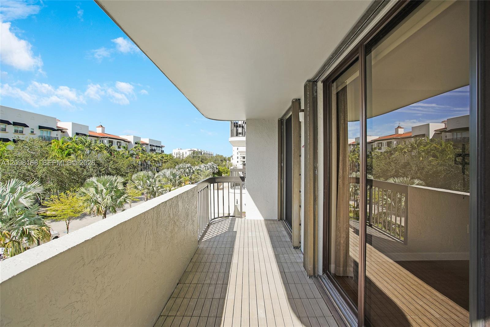 600 Biltmore Way 306 Property Photo 18