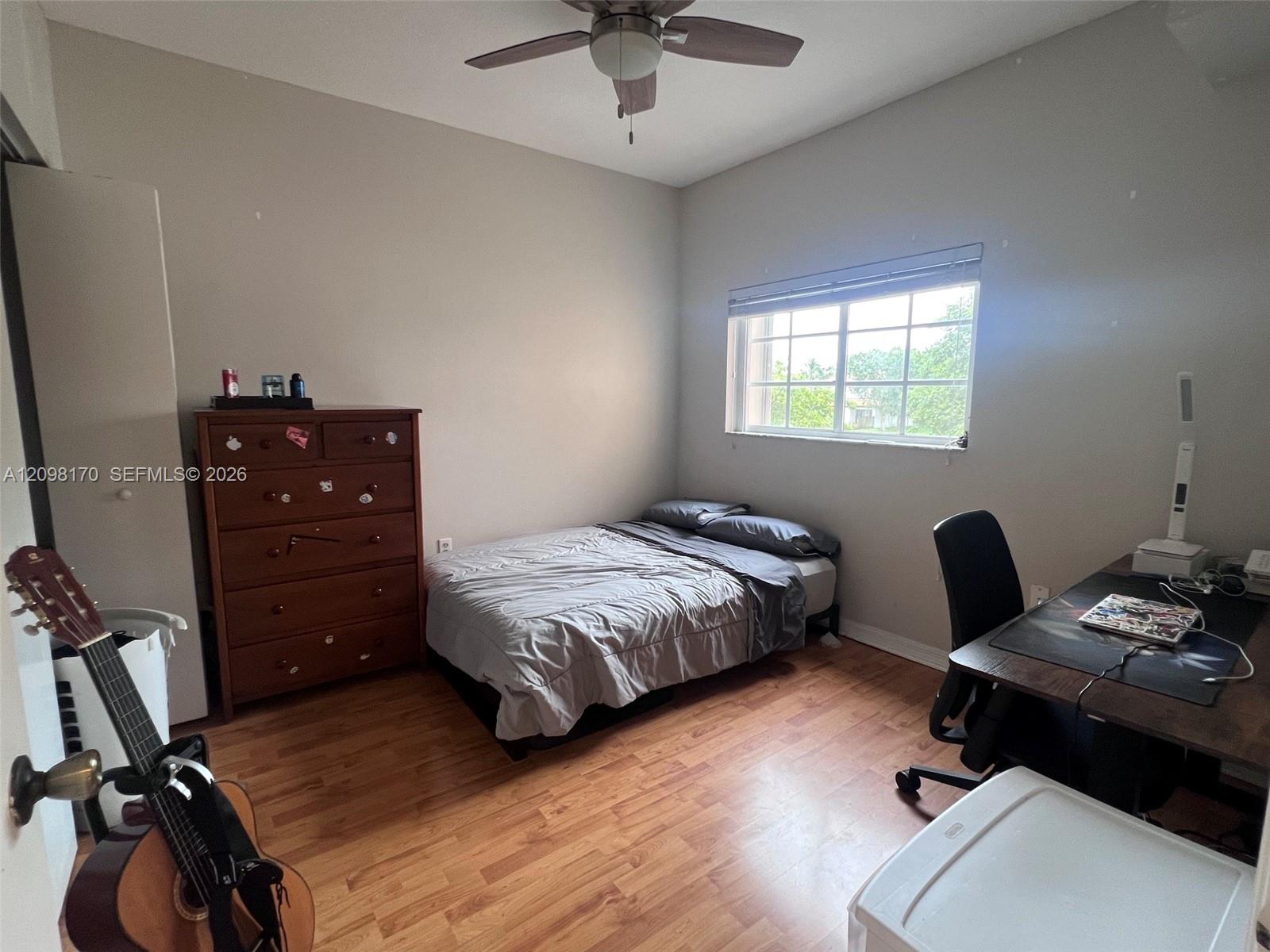 A12098170 Property Photo 18