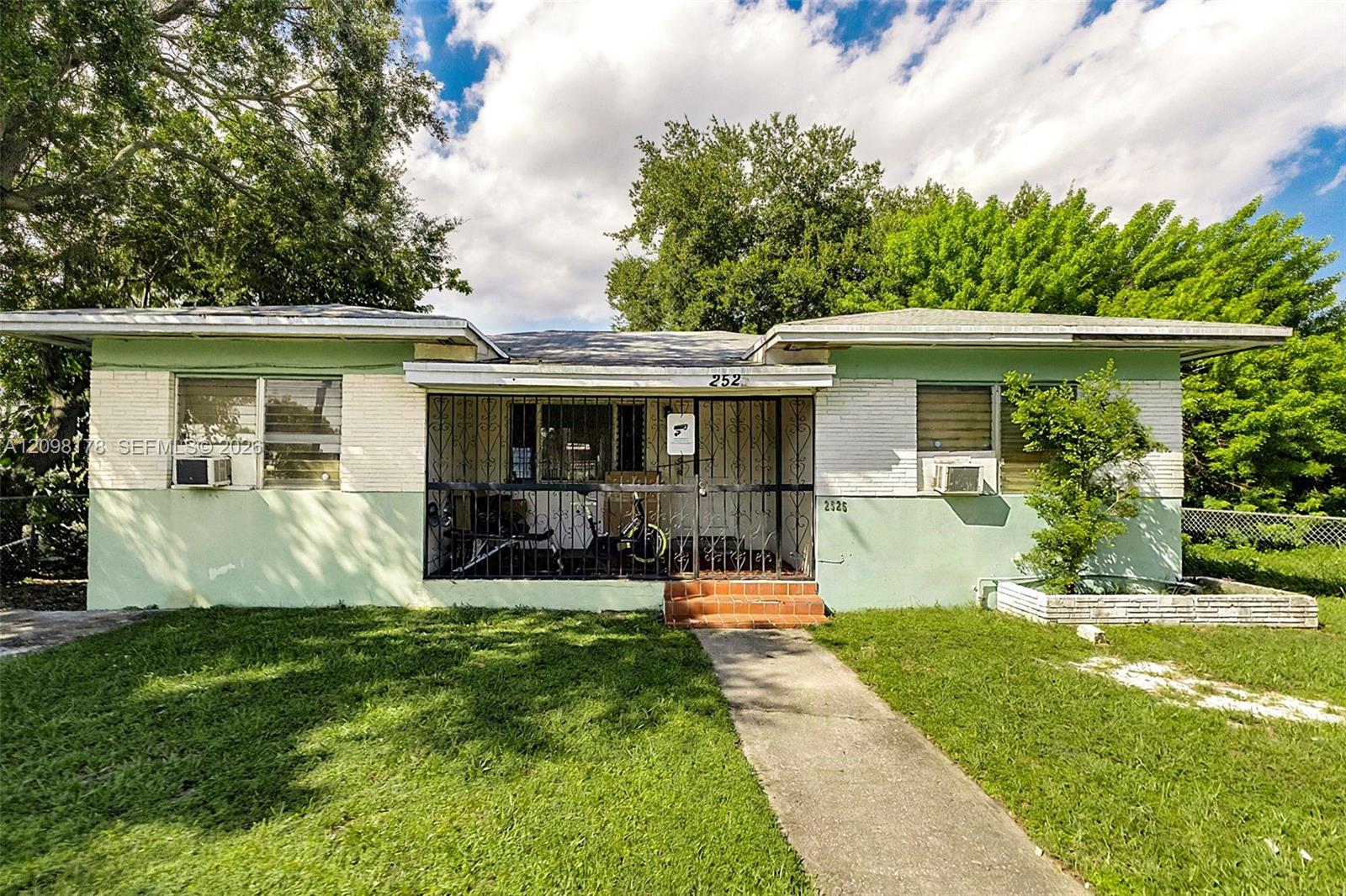 2525 Nw 50th Street Property Photo 1