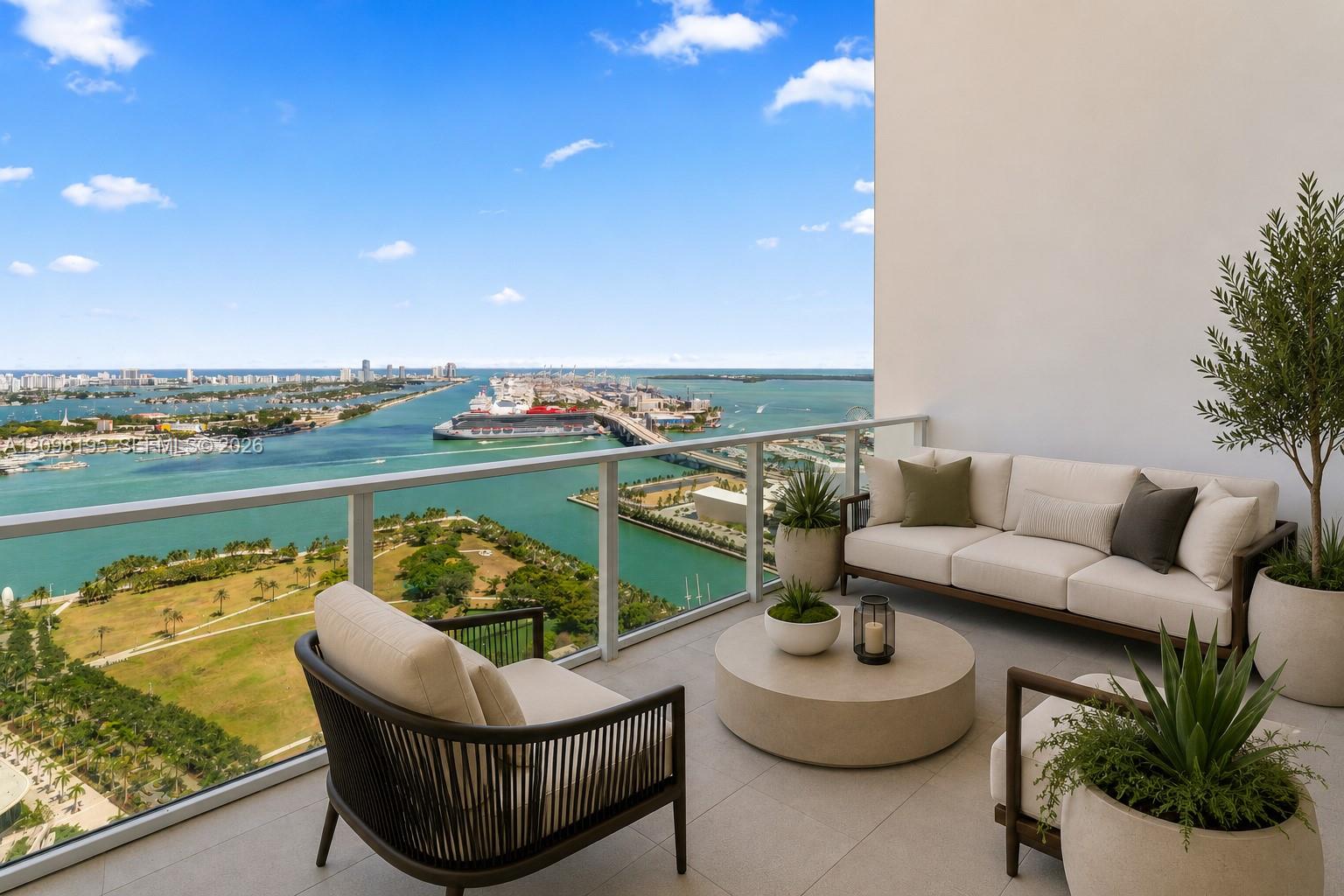 1040 Biscayne Boulevard 3802 Property Photo 14