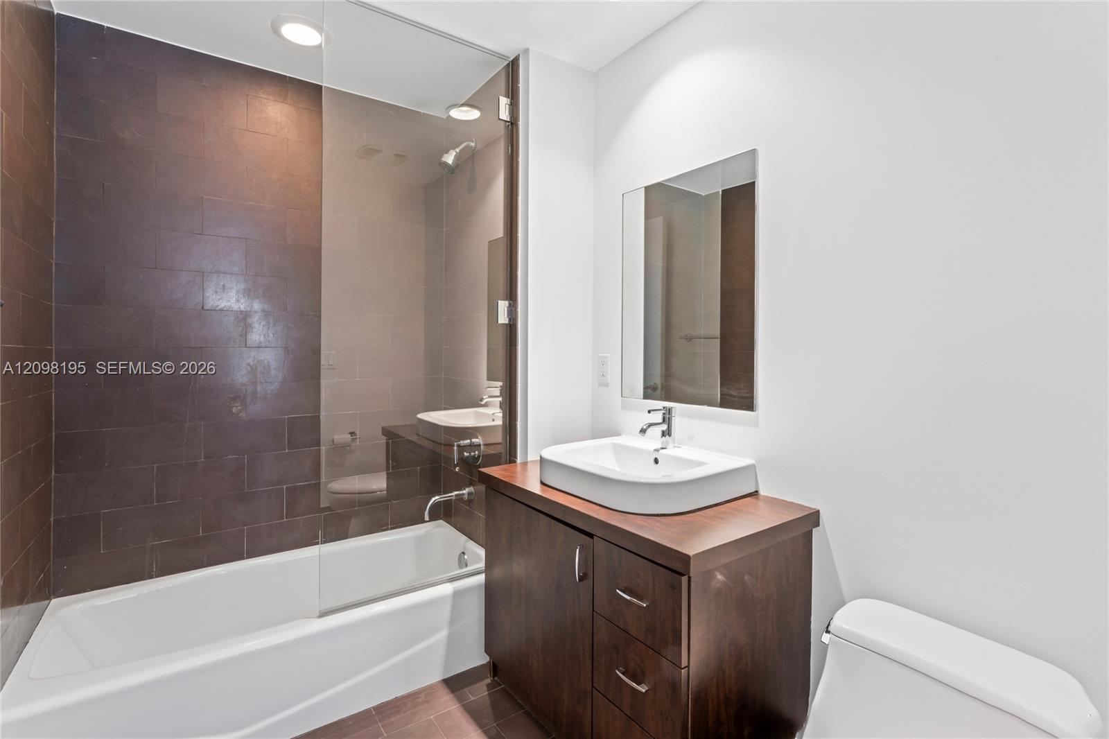 1040 Biscayne Boulevard 3802 Property Photo 18