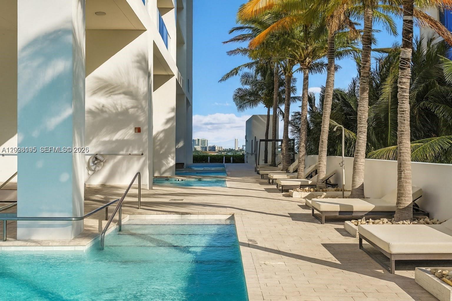 1040 Biscayne Boulevard 3802 Property Photo 20