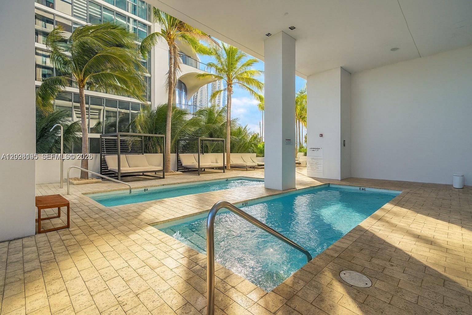 1040 Biscayne Boulevard 3802 Property Photo 21