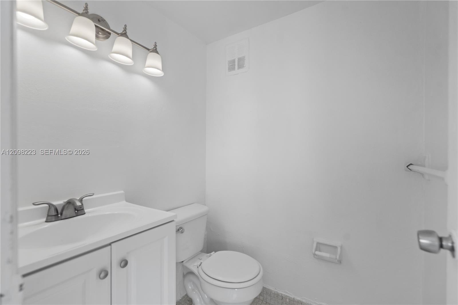 2150 Bay Drive 3 Property Photo 18
